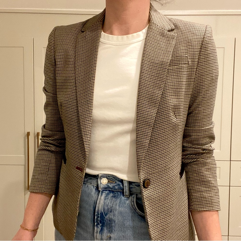 Beautiful herringbone classic blazer, size small